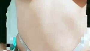 Watch Loulish's Flexible Pinay Ass In Action!