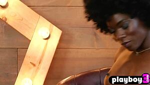 Curly Ebony Small 18+ Tits Milf Ana Foxxx Dances Naked After Striptease