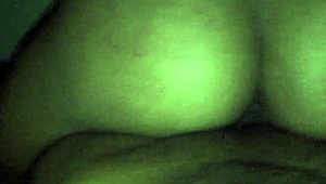 she rides that dick like a pro in red light district 😜