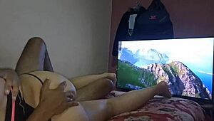 Latina milf spreads huge ass and big tits for amateur homemade fun in venezuelan style