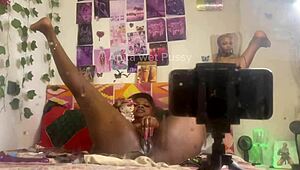 I played alone with my pussy looking at my mirror