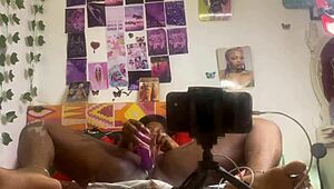 I played alone with my pussy looking at my mirror