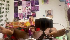 I played alone with my pussy looking at my mirror