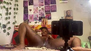 I played alone with my pussy looking at my mirror