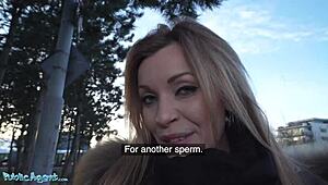 Public Agent testează Tina Princess cu gustare de spermă pe nevăzute