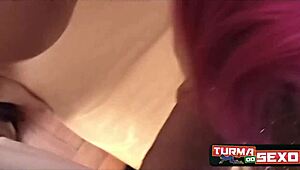 已婚金发浪女贴身磨蹭男优😘