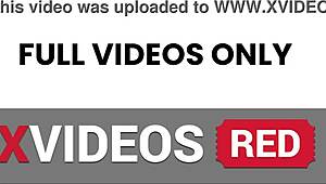 Velika dupe Latinka tvrd jaše dildo na webkamu za gledaoce