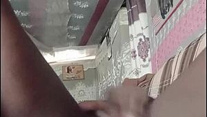 Ebonyslut Masturbates To Squirting Creampie