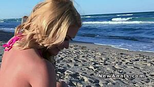 I-am dat anal blondinei iubite în bikini