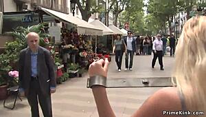 ดูสาวบลอนด์สเปนโดนอับอายในที่สาธารณะ