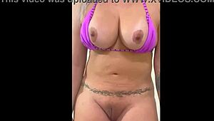 tryin bikinis to tease friends sendin dick pics she wanna fuck fr