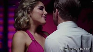 dude bangs sexy blonde in black stockings hard!