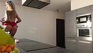 naked girls expose asses and pussies in close-up reality scene