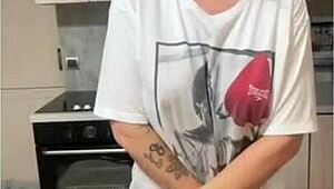 dein Gesicht ist der perfekte Thron für die Gräfin