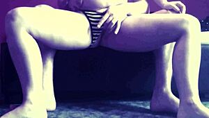 Blonde Teen's Homemade Fingering Session