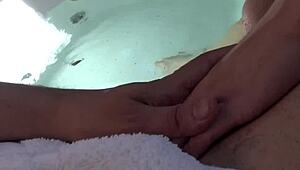 ラテン男がスパで最エロPOVフェラとぶっかけ