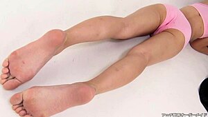 The girls from Japan show their sexy feet