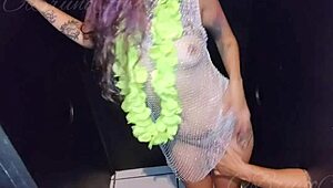 I gave my cock to argentine girlfriend to suck in gloryhole