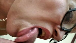 man, i luv spankin’ my dirty wife’s lips with my dick… smearin’ cum on her sly face