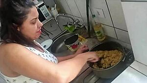 sarah rosa cooks sexy banana farofa in full hot video on red