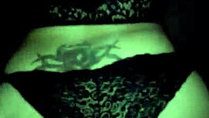 Que rico culo tiene mi puta Desiree bent over.