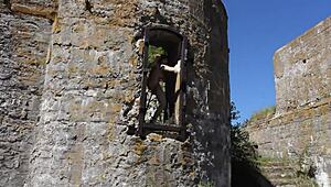 nude shoot at abandoned military base totleben