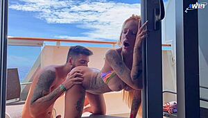 Fim de ano no cruzeiro, fodemos a bordo na varanda da cabine - Kevlyn Santos.