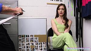 Tyv Nadia Noja, fitta di blir hamret av Rusty Nails store kuk, tilstå nå!