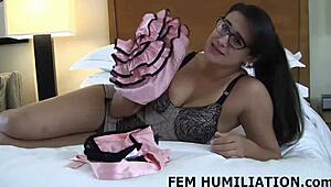 I have pink panties for you 😏