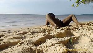 Butt Naked Twerk In Public