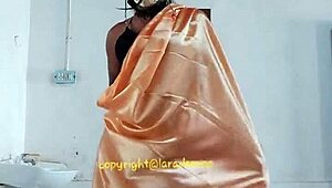 Lara Dsouza's sexy saree anal assfucking video.