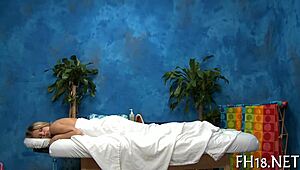 Amazing Massage Techniques On Display!