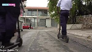 Ελληνική ψεύτικη αστυνομική σάγκα συνεχίζεται με Sugarbabestv στο μέρος 3 συναρπαστική συνάντηση