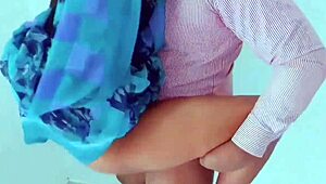 Indian Hot Saree Teacher Lifts Skirt for Hard Fuck. Student Nails Her Outdoors in Homemade Close-Up!