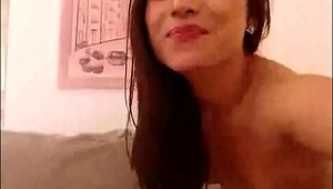sexy amateur webcam babe plays with toys