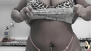 Lover Came In 2 Minutes And I Masturbated Afterwards