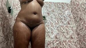 Morena, show me how you move that body