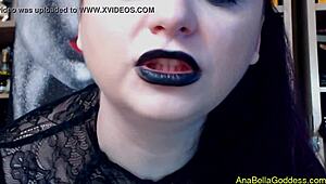 giant goddess crushes garbage in fetish