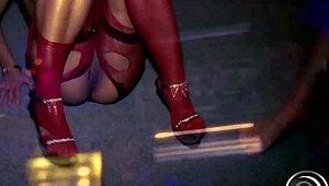 nikki schmitt screams as she comes from cunt licking and fucking!