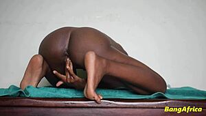 Sva ljubav: stenjanje dupeta milf solo drkanje kućno