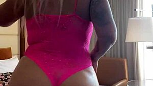 Big Booty Blonde Lucky B XXX Twerks Hard for Fans on Live Cam!