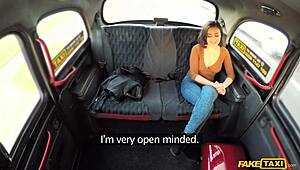 แท็กซี่ปลอม - สาวน้อยลองเสียวสุดขีดในยุโรป!