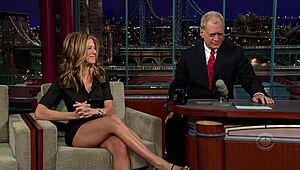 Jennifer Aniston Flaunts Her Stunning Hot Legs in a Sizzling Celebrity Moment