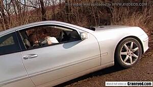 Шокирам се, първият ми път със зряла баба в чорапи!