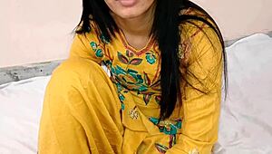 Mother-in-law's big ass drilled in full HD