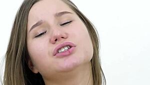 solo plump girl amalia davis is masturbating in 4k