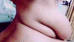 johannesburg finest queen masturbates and squirts intensely