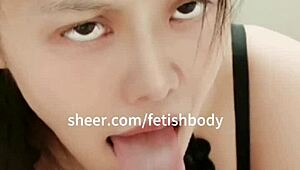 ฉันกลั้นไม่อยู่ ฉีดใส่เทพธิดาตุ๊กตาจริงแบบใกล้ๆ!