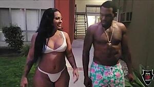 Big Dicked Stud Rome Major Drills Lilith's Wet Pussy!