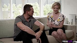 Whitney Wright walked in on Pierce Paris banging Dee Williams over the couch. What a shocking mess!